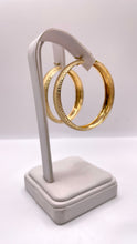 Load image into Gallery viewer, 14 KT Yellow Gold Women’s Hoop Earrings