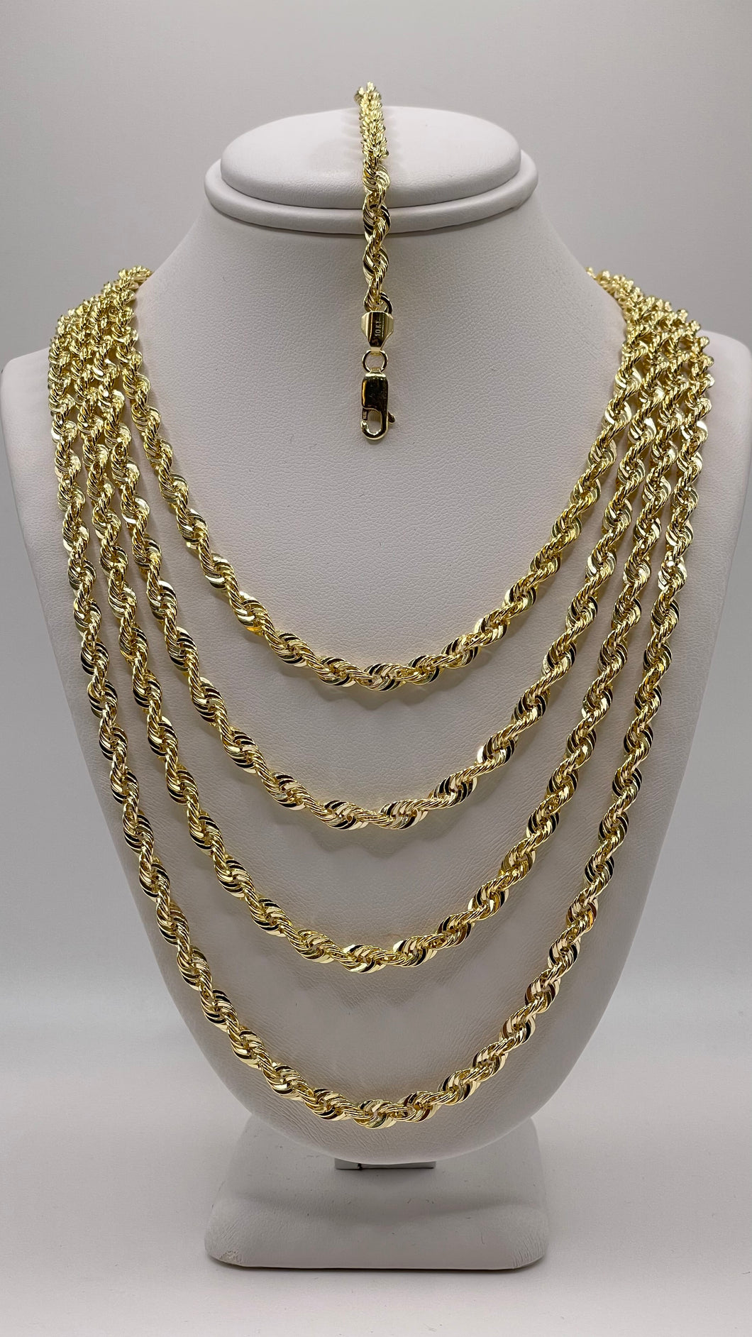 4.4mm Diamond Cut Rope Chain In 10 KT Yellow Gold