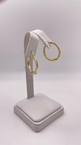 Beautiful Diamond Cut 10 KT Yellow Gold Hoop Earrings