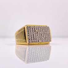 Load image into Gallery viewer, 0.98 CT. Natural Diamond Men’s Ring In 10 KT Yellow Gold