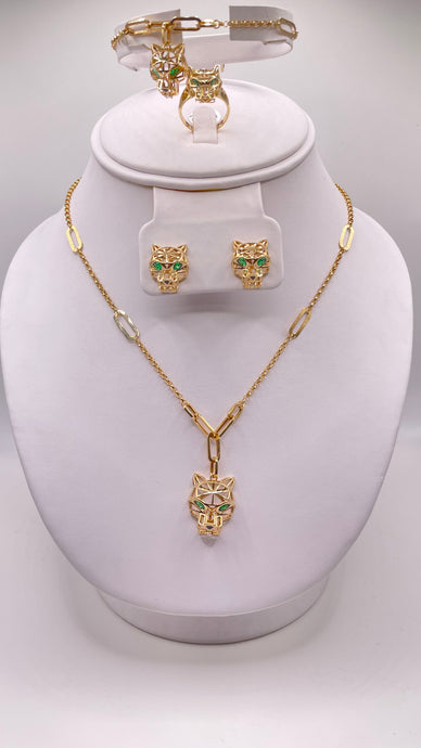 Beautiful Panther Set In 18 KT Yellow Gold