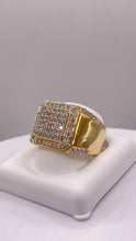 Load image into Gallery viewer, 1.03 CT. Natural Diamond Men’s Ring In 10 KT Yellow Gold