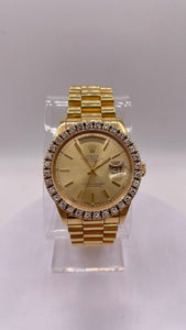 36mm 18 KT Gold Day-Date Rolex Watch With Natural Diamond Bezel