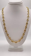 Load image into Gallery viewer, 7.2mm Puff Gucci Link Chain In 14 KT Yellow Gold