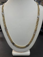 Load image into Gallery viewer, 5mm Unique Curb Link Chain In 10 KT Yellow Gold