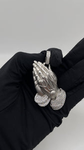 Men’s Praying Hands Pendent In Silver With CZ