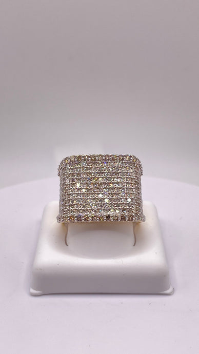 3.49 CT. VS-SI Natural Diamond Ring In 10 KT Yellow Gold