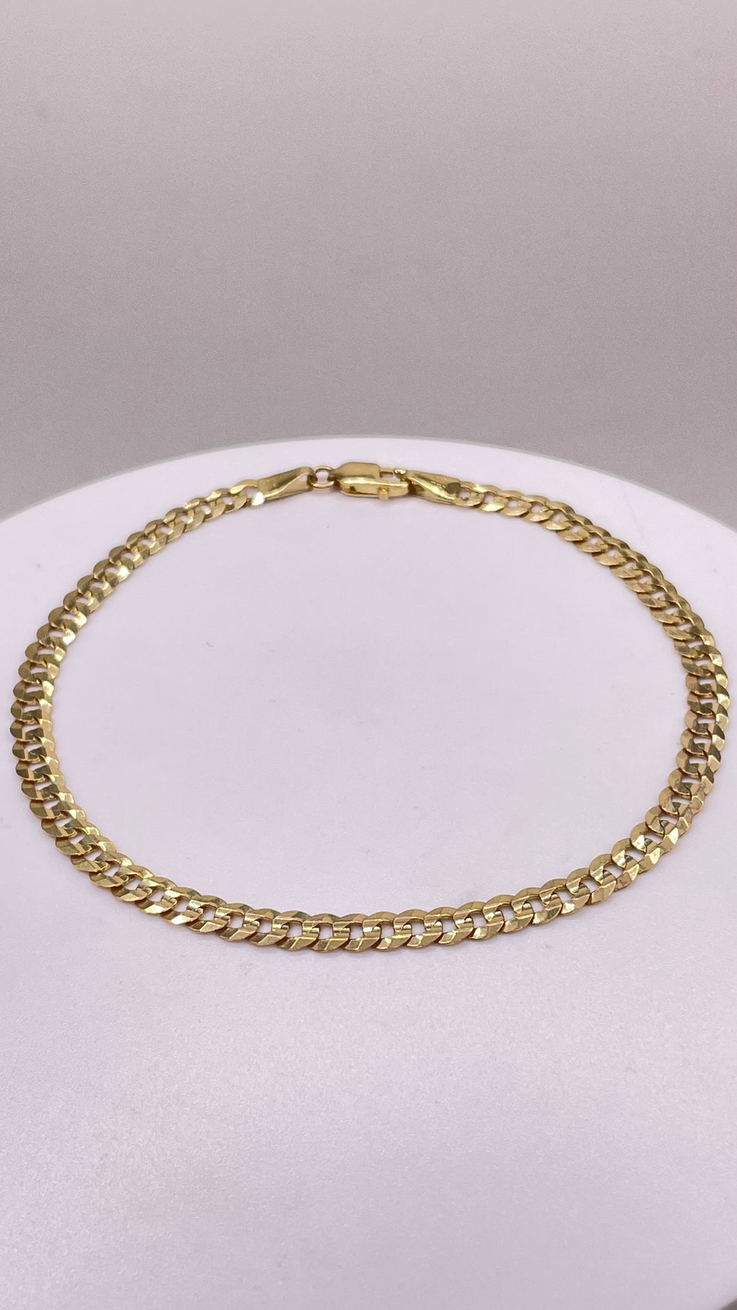 4.2mm Curb Link Bracelet In 10 KT Yellow Gold