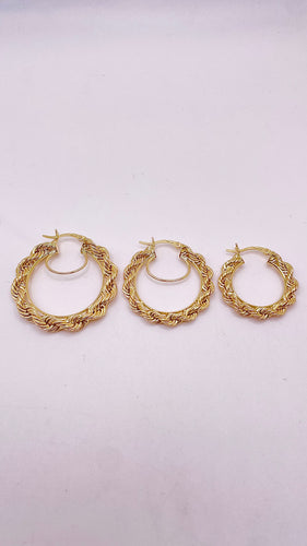 Rope Chain Link Hoop Earrings In 10 KT Yellow Gold