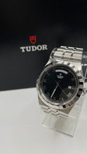 Load image into Gallery viewer, TUDOR Royal 41mm Men’s Watch With Black Roman Numeral Dial
