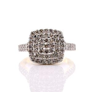 0.87 CT. Natural Diamond Ladies Ring In 10 KT Yellow Gold