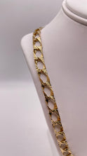 Load image into Gallery viewer, 7.7mm Diamond-Cut Link Chain In 10 KT Yellow Gold