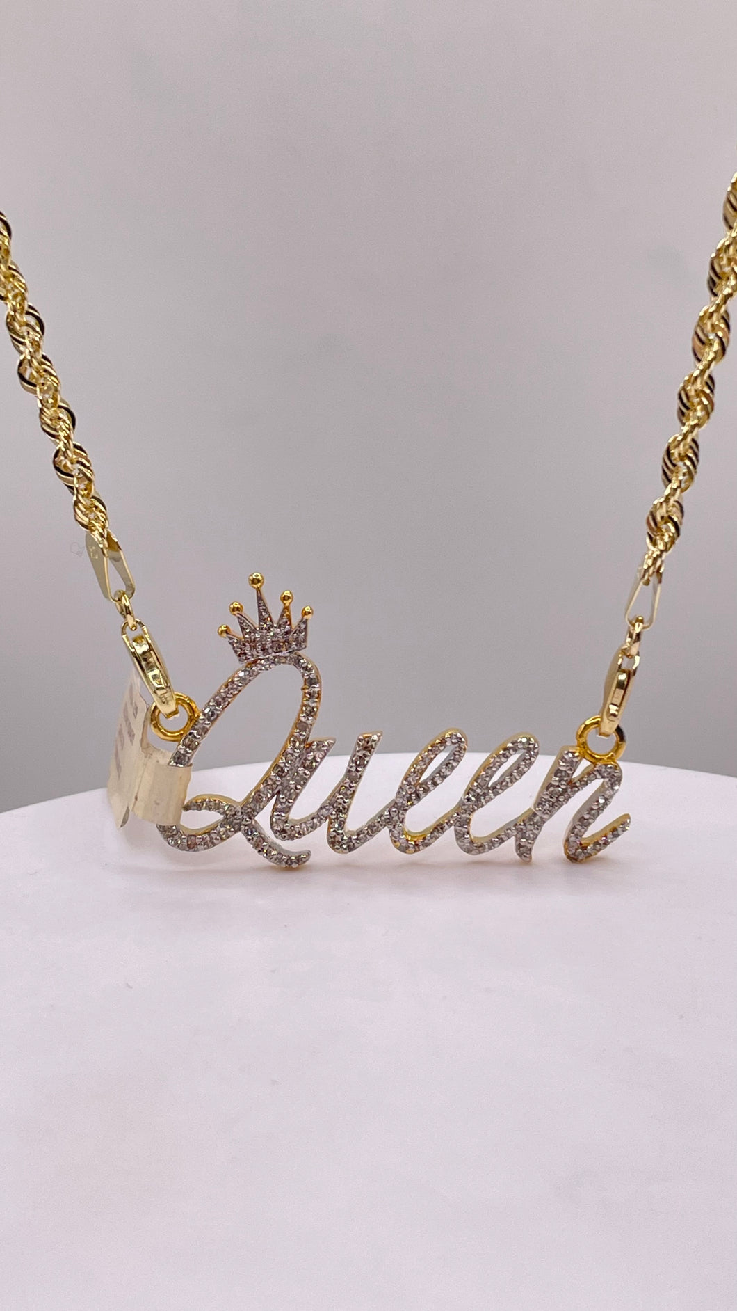 0.69 CT. Natural Diamond Queen Pendant & Rope Chain Combo
