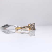 Load image into Gallery viewer, 0.21 CT. Natural Diamond Ladies Ring In 10 KT Yellow Gold
