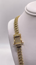 Load image into Gallery viewer, 8.8mm 14.30 CT. Natural Diamond Zig-Zag Cuban Chain In 10 KT Yellow Gold