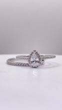 Load image into Gallery viewer, Pair Shape Silver Engagement Ring Set With CZ