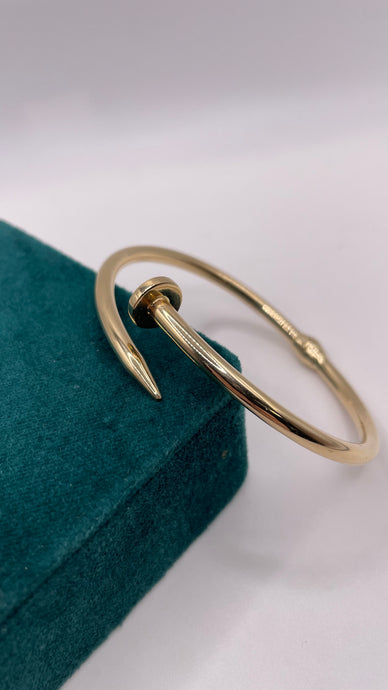 14 KT Yellow Gold Nail Style Bangle