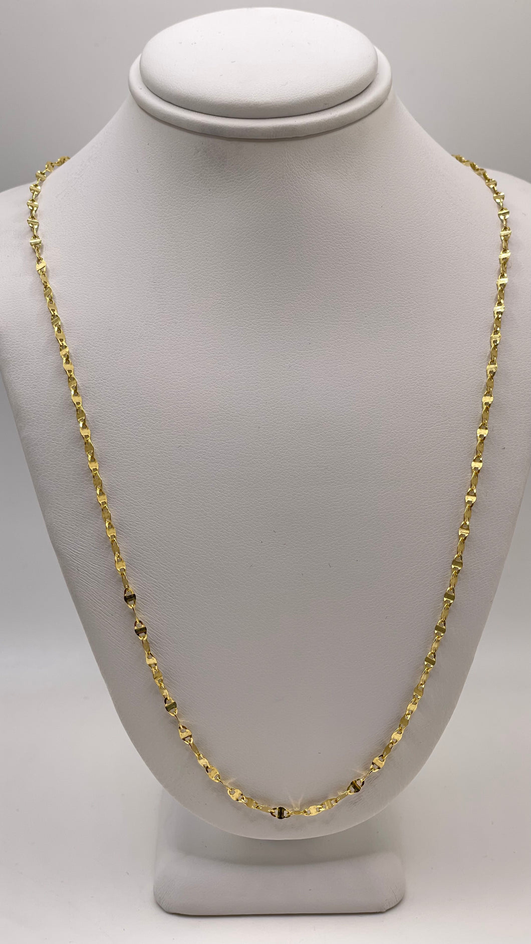2.4mm Mirror Link Chain In 10 KT Yellow Gold