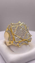 Load image into Gallery viewer, 1.02 CT. Natural Diamond Men’s Ring In 10 KT Yellow Gold