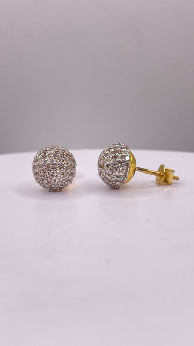 1.08 CT. Natural Diamond Round Shape Stud Earrings In 10 KT Yellow Gold