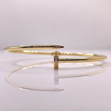 Load image into Gallery viewer, Nail Bangle In 10 KT Yellow Gold With CZ