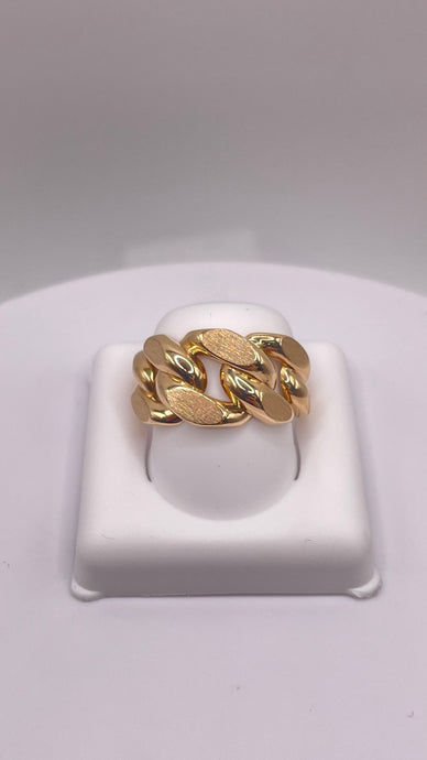 Beautiful 18 KT Yellow Gold Matte & Shiny Cuban Ring