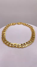Load image into Gallery viewer, 7.7mm Curb Link Bracelet In 10 KT Yellow Gold