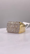 Load image into Gallery viewer, 1.00 CT. Natural Diamond Men’s Ring In 10 KT Yellow Gold