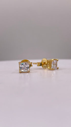 4.2mm Princess-Cut Cubic Zirconia Stud Earring In 10 KT Yellow Gold