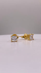 4.2mm Princess-Cut Cubic Zirconia Stud Earring In 10 KT Yellow Gold