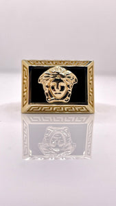 14 KT Medusa Style Men’s Ring With Onyx
