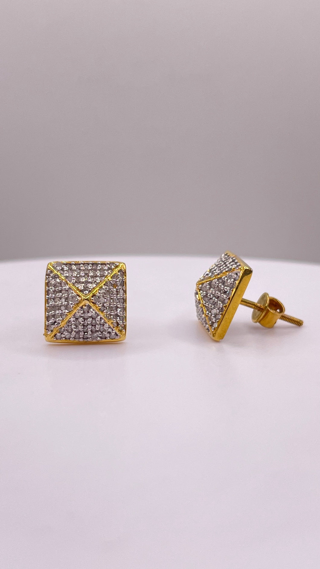 0.46 CT. Natural Diamond Pyramid Shape Stud Earrings In 10 KT Yellow Gold