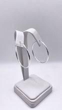 Load image into Gallery viewer, Women’s Silver Hoop Earrings