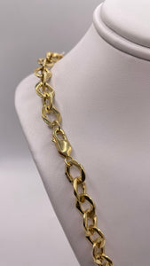8.3mm Unique Link Chain In 10 KT Yellow Gold