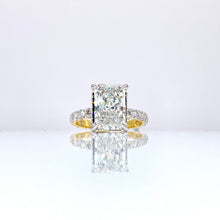 Load image into Gallery viewer, 3.50 CT. Radiant-Cut Lab Diamond Engagement Ring In 18 KT Yellow Gold