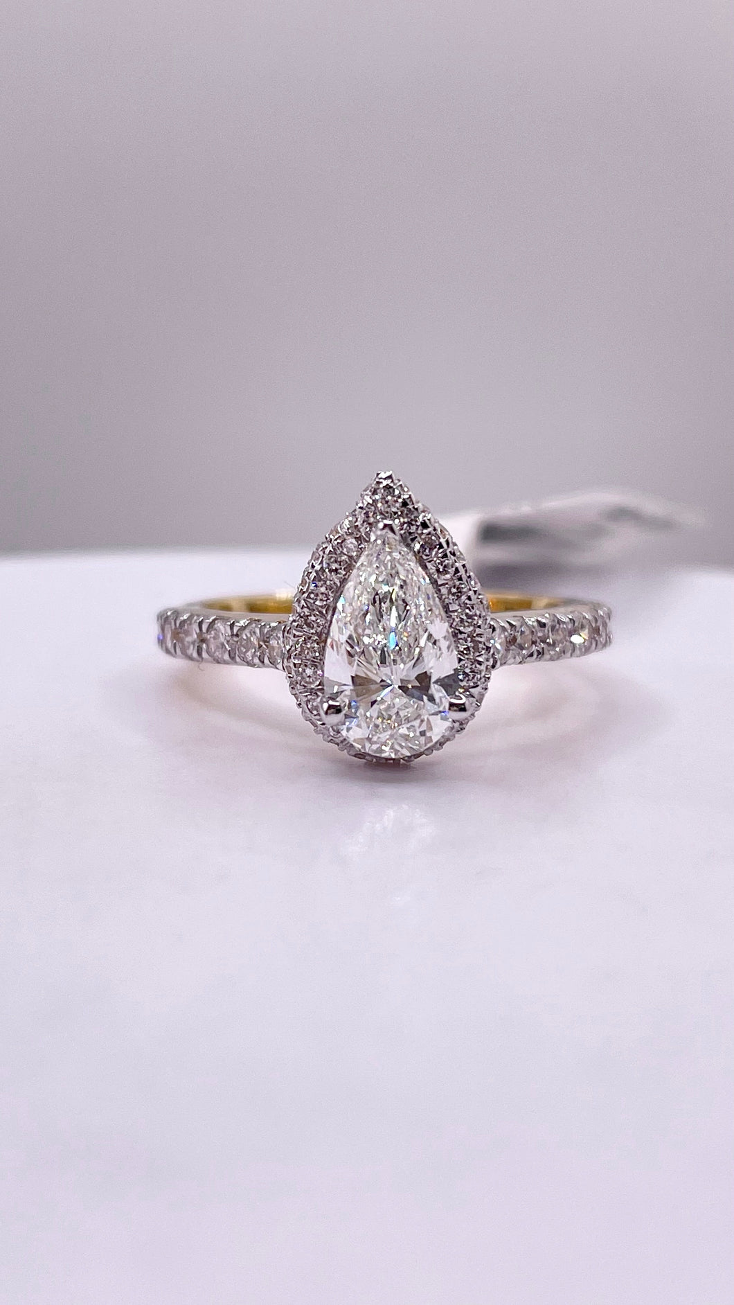1.48 CT. Lab Grown Diamond Pair Shape Engagement Ring In 10 KT Yellow Gold