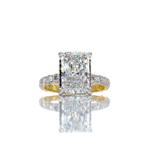 Load image into Gallery viewer, 3.50 CT. Radiant-Cut Lab Diamond Engagement Ring In 18 KT Yellow Gold