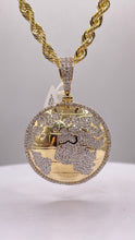 Load image into Gallery viewer, 1.28 CT. Natural Diamond Globe Pendant In 10 KT Yellow Gold