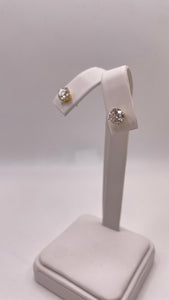 2.0 CT. T.W Round-Cut Internally Flawless Lab Created Diamond Stud Earrings In 14 KT Yellow Gold