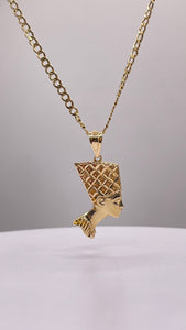 Nefertiti Pendent & Chain Combo In 10 KT Yellow Gold