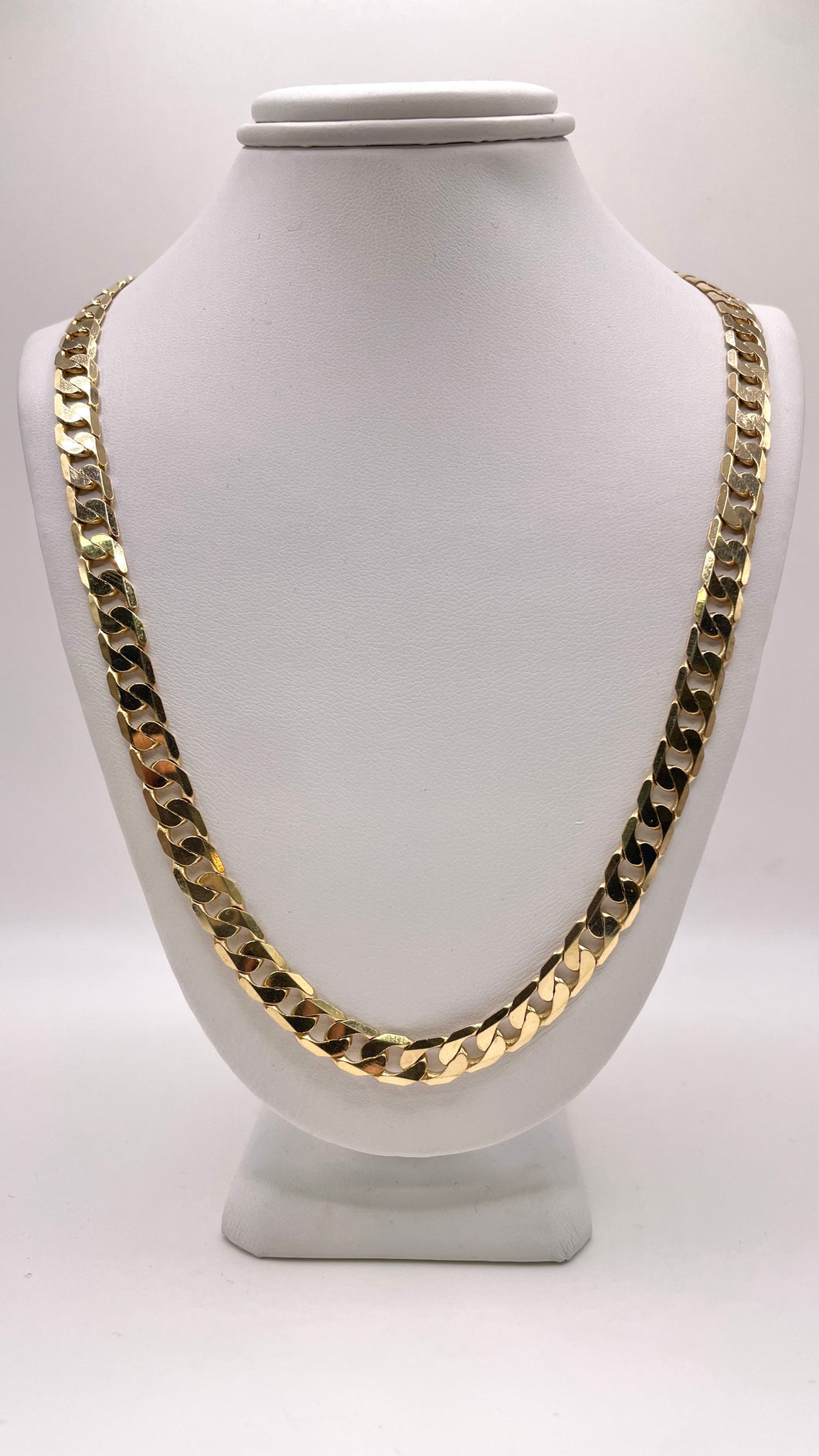6.3mm Curb Link Chain In 10 KT Yellow Gold