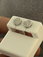 Load image into Gallery viewer, .56 CT VS &amp; VVS Diamond 10 KT White Gold Earrings