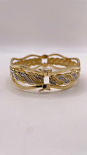 Load image into Gallery viewer, 14 KT Two Tone Women’s Bangle