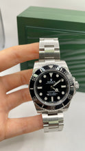 Load image into Gallery viewer, 40mm Submariner Rolex Men’s Watch With Black Dial