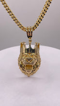 Load image into Gallery viewer, Lion Pendent In 10 KT Yellow Gold