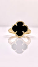 Load image into Gallery viewer, 10 KT Yellow Gold Onyx Clover Ring