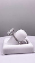 Load image into Gallery viewer, 2.58 C.T. T.W Oval-Cut Certified Lab Grown Diamond Engagement Ring In 14 KT White Gold