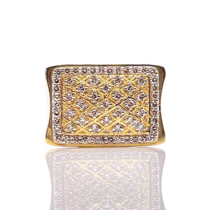 0.61 CT. Natural Diamond Men’s Ring In 10 KT Yellow Gold