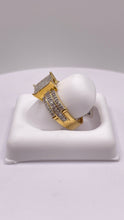 Load image into Gallery viewer, 0.26 CT. Natural Diamond Women’s Ring In 10 KT Yellow Gold